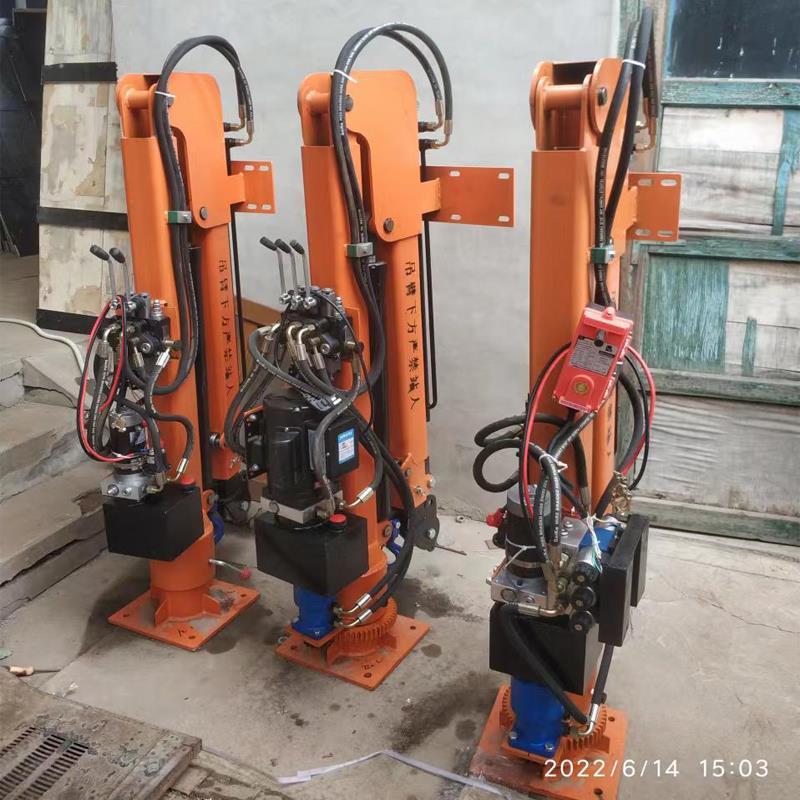 彰化县重汽蓝牌随车吊 3.2吨 国六动力强 液压驱动 农用自卸起重机